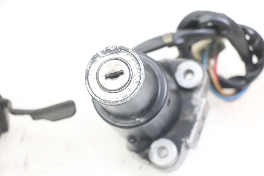 photo de ZESTAW ZAMKA I KLUCZYKA NEIMAN YAMAHA FJ 3CX 1200 (1986 - 1996) - Widok produktu