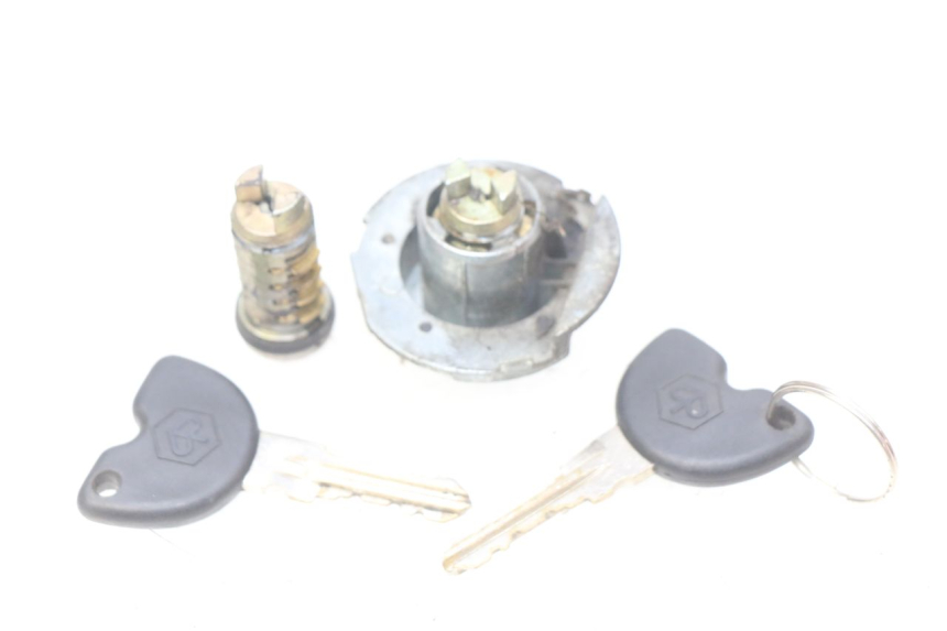 photo de ZESTAW ZAMKA I KLUCZYKA NEIMAN PIAGGIO FLY 100 (2006 - 2010) - Inny kąt widzenia