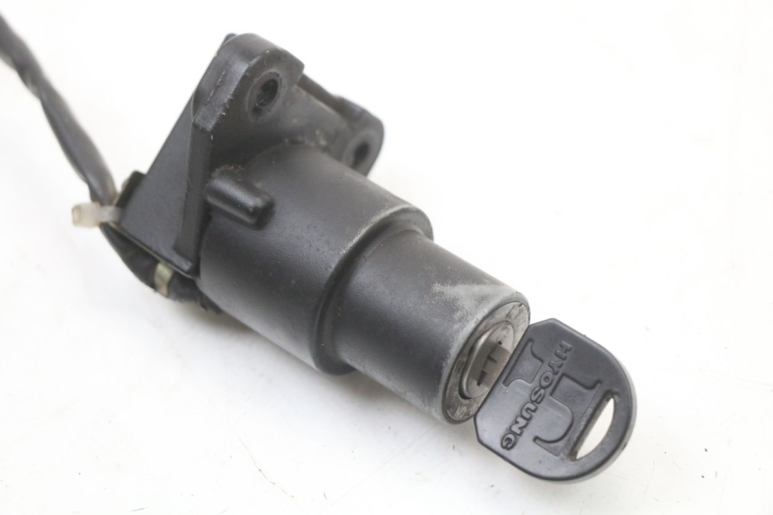 photo de ZESTAW ZAMKA I KLUCZYKA NEIMAN HYOSUNG GF 125 (2001 - 2005) - Widok ogólny