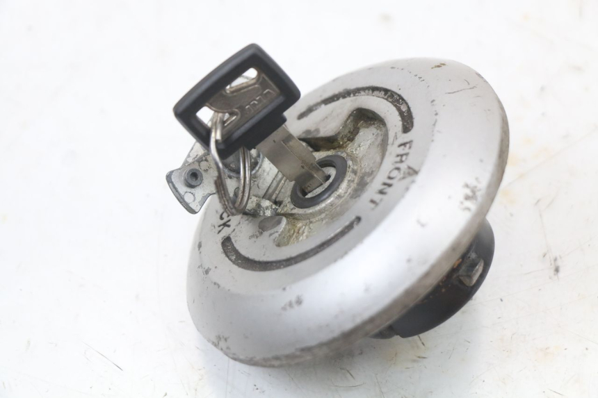 photo de ZESTAW ZAMKA I KLUCZYKA NEIMAN HYOSUNG GF 125 (2001 - 2005) - Oznaczenia i referencje