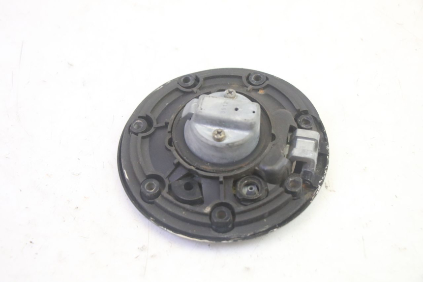 photo de ZESTAW ZAMKA I KLUCZYKA NEIMAN KAWASAKI GPZ RX 1000 (1986 - 1988) - Widok z bliska