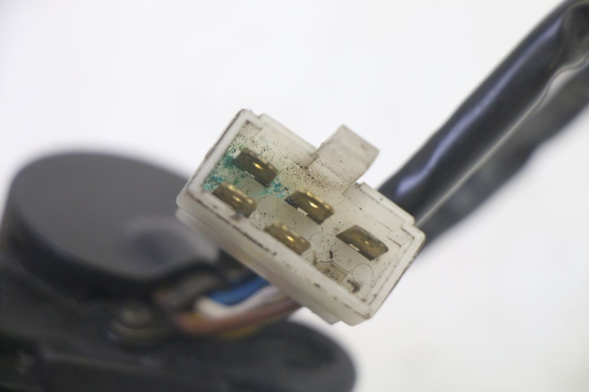 photo de ZESTAW ZAMKA I KLUCZYKA NEIMAN KAWASAKI GPZ RX 1000 (1986 - 1988) - Punkty mocowania