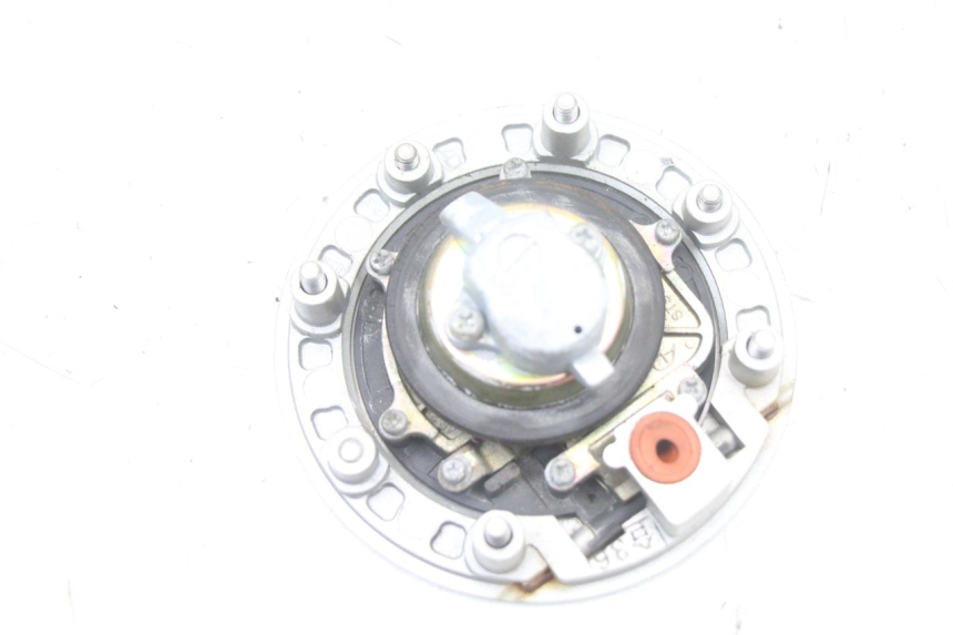 photo de ZESTAW ZAMKA I KLUCZYKA STACYJKI SUZUKI GSF S BANDIT 600 (2000 - 2004) - Struktura - zbliżenie