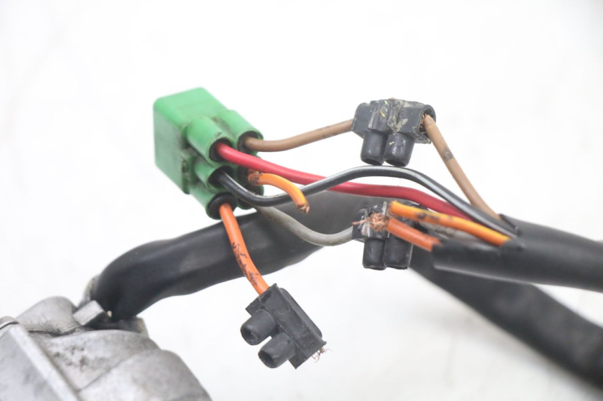 photo de ZESTAW ZAMKA I KLUCZYKA STACYJKI SUZUKI GSF S BANDIT 600 (2000 - 2004) - Widok ogólny