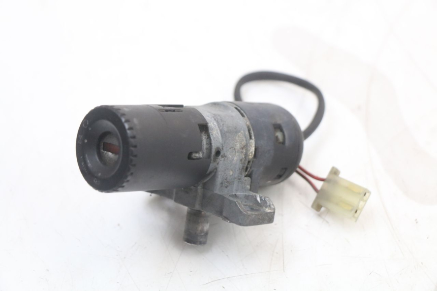 photo de ZESTAW ZAMKA I KLUCZYKA NEIMAN HONDA NES AROBASE 125 (2000 - 2003) - Zoom stanu zużycia