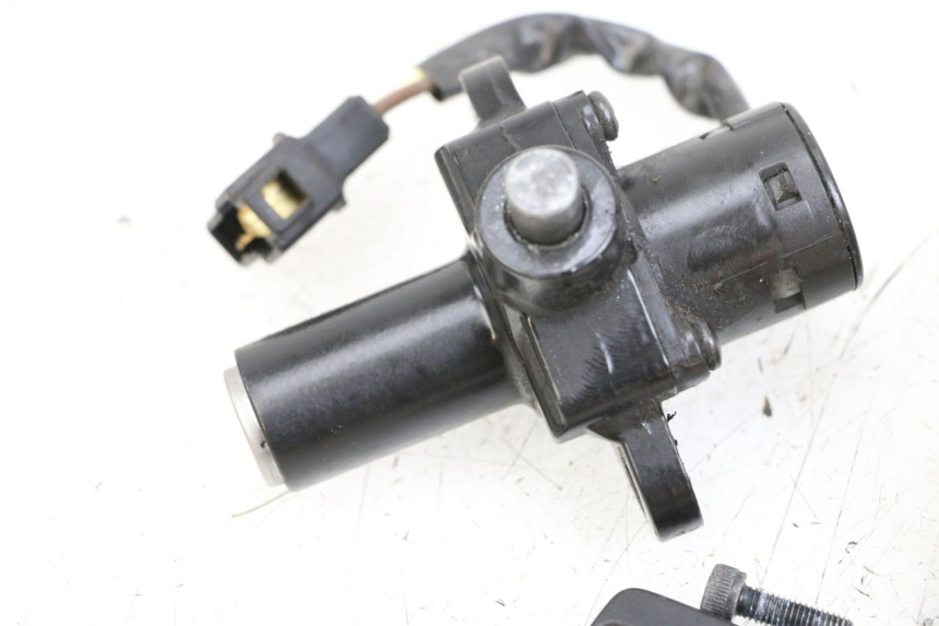 photo de ZESTAW ZAMKA I KLUCZYKA NEIMAN HUSQVARNA SVARTPILEN 401 (2018 - 2023) - Zoom stanu zużycia