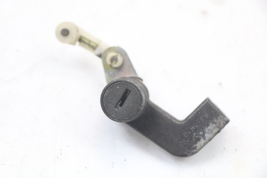 photo de ZESTAW ZAMKA I KLUCZYKA NEIMAN KAWASAKI GTR 1000 (1994 - 2004) - Struktura - zbliżenie