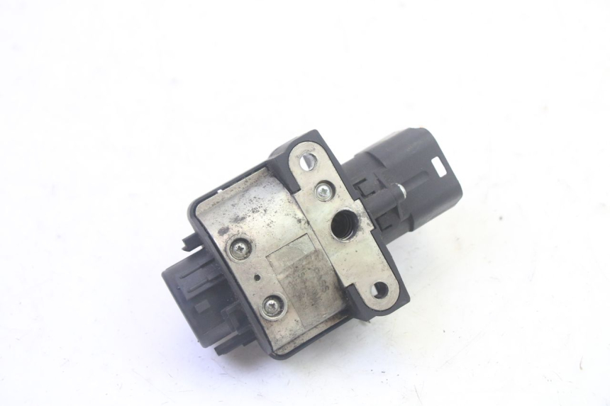 photo de ZESTAW ZAMKA I KLUCZYKA STACYJKI PIAGGIO MP3 HPE 350 (2018 - 2020) - Punkty mocowania