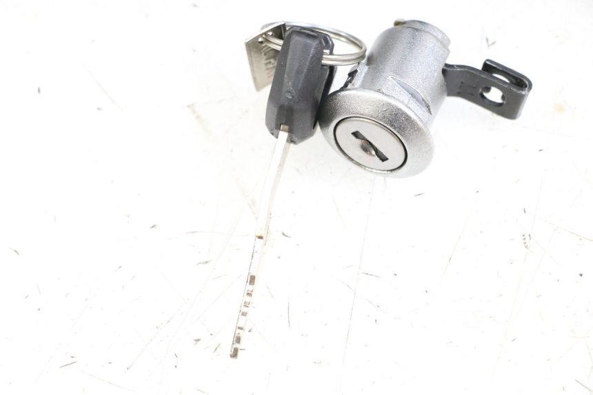 photo de ZESTAW ZAMKA I KLUCZYKA NEIMAN KAWASAKI NINJA 400 (2018 - 2023) - Oznaczenia i referencje