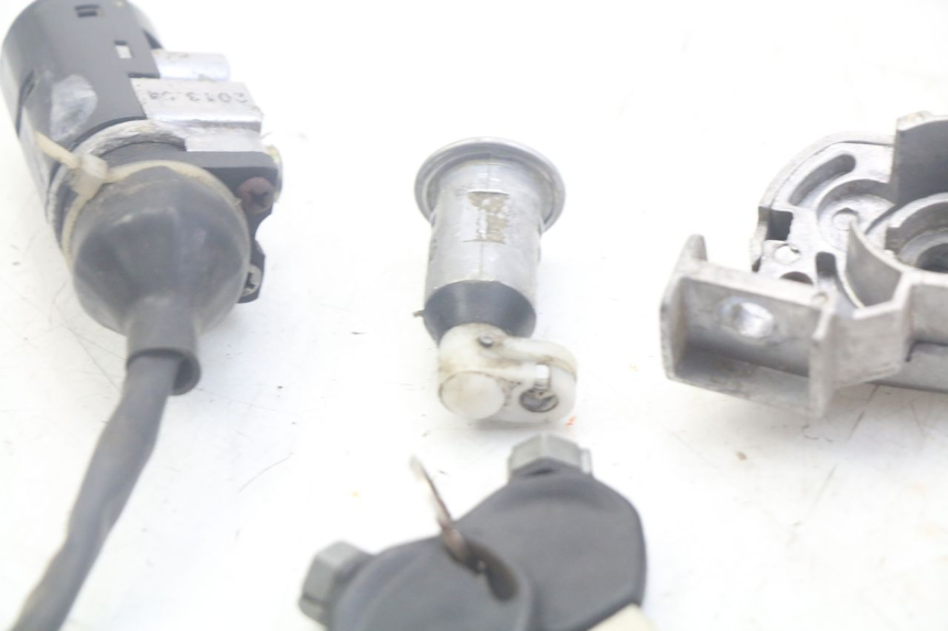 photo de ZESTAW ZAMKA I KLUCZYKA NEIMAN DOLPHIN PYGMY 1 (2020 - 2024) - Zoom stanu zużycia