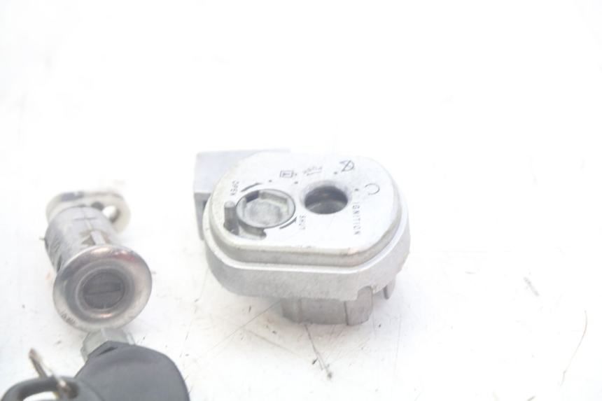 photo de ZESTAW ZAMKA I KLUCZYKA NEIMAN DOLPHIN PYGMY 1 (2020 - 2024) - Punkty mocowania