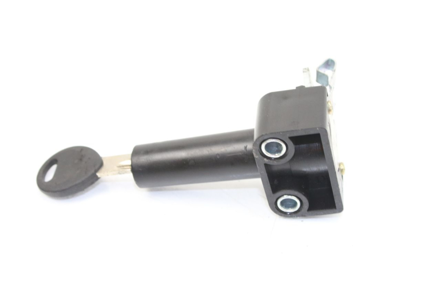 photo de ZESTAW ZAMKA I KLUCZYKA NEIMAN YAMAHA SLIDER NAKED 50 (2004 - 2018) - Inny kąt widzenia