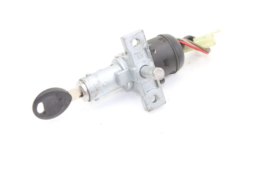 photo de ZESTAW ZAMKA I KLUCZYKA NEIMAN YAMAHA SLIDER NAKED 50 (2004 - 2018) - Stan powierzchni