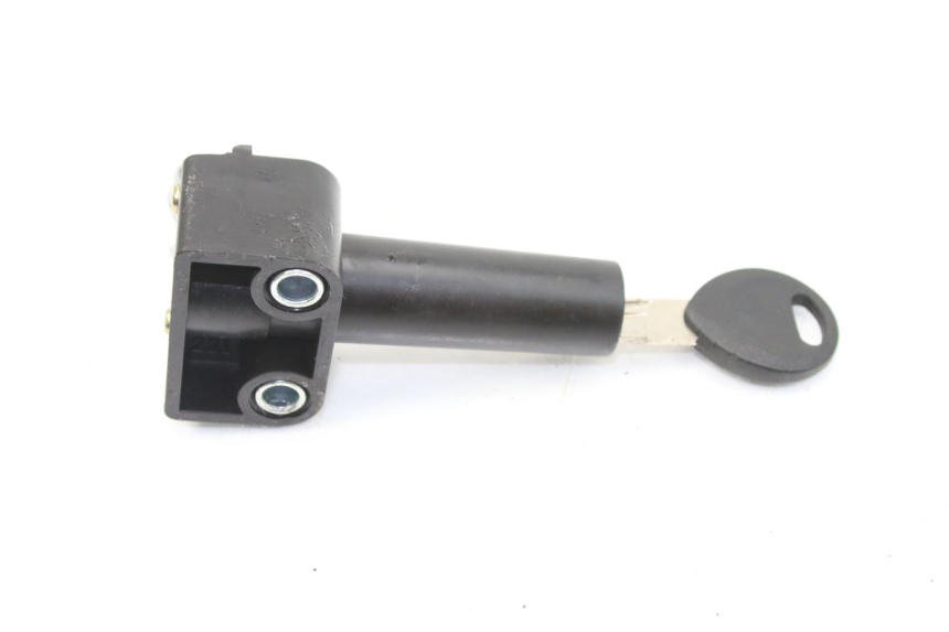 photo de ZESTAW ZAMKA I KLUCZYKA NEIMAN YAMAHA SLIDER NAKED 50 (2004 - 2018) - Oznaczenia i referencje