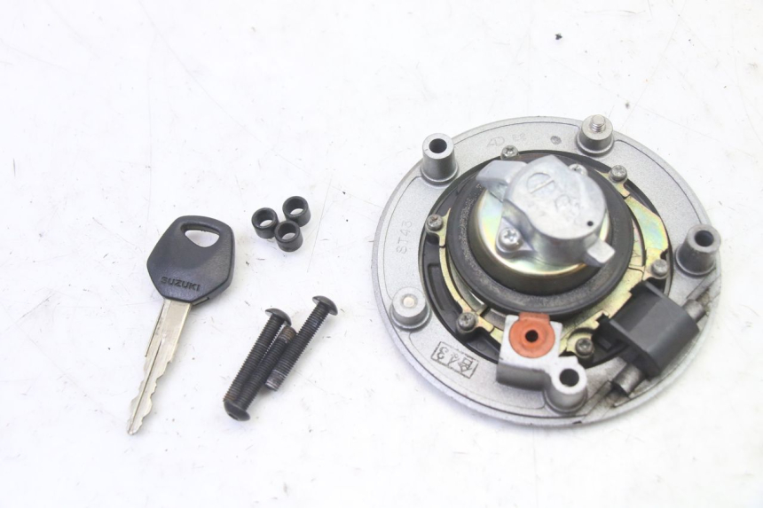 photo de ZESTAW ZAMKA I KLUCZYKA STACYJKI SUZUKI SV S 650 (2003 - 2009) - Szczegóły charakterystyczne