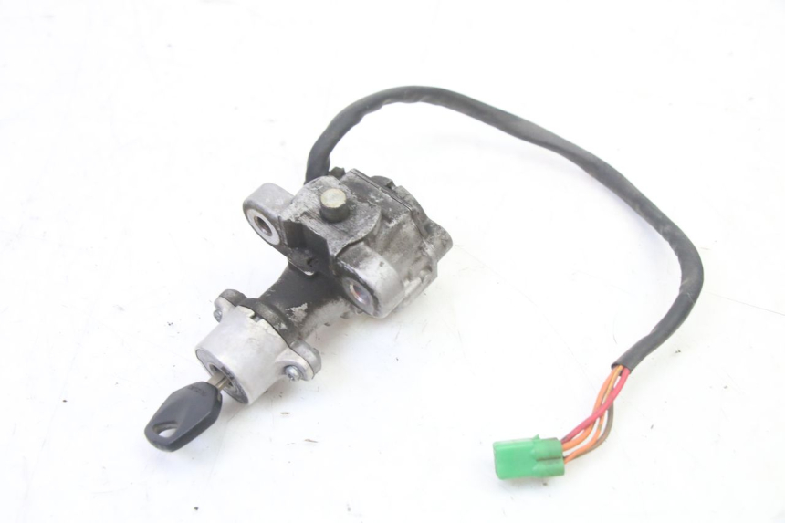 photo de ZESTAW ZAMKA I KLUCZYKA STACYJKI SUZUKI SV S 650 (2003 - 2009) - Widok ogólny