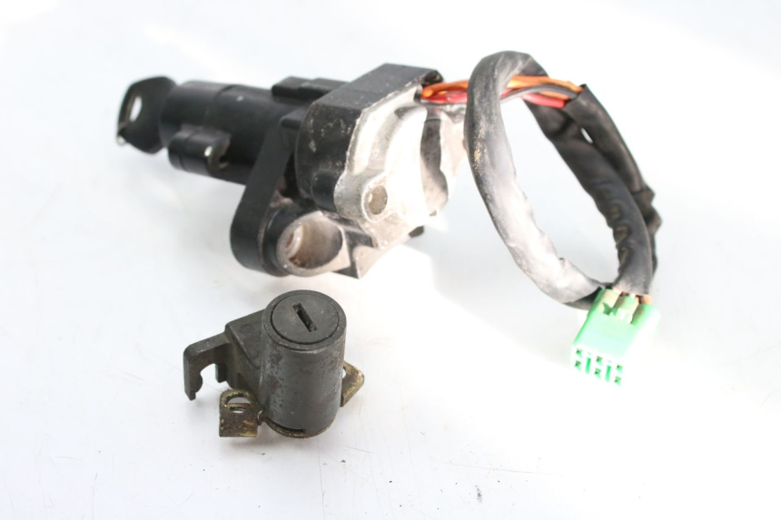 photo de ZESTAW ZAMKA I KLUCZYKA STACYJKI SUZUKI TLS TL S 1000 (1997 - 2001) - Widok ogólny