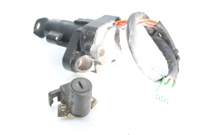 photo de ZESTAW ZAMKA I KLUCZYKA STACYJKI SUZUKI TLS TL S 1000 (1997 - 2001) - Stan powierzchni