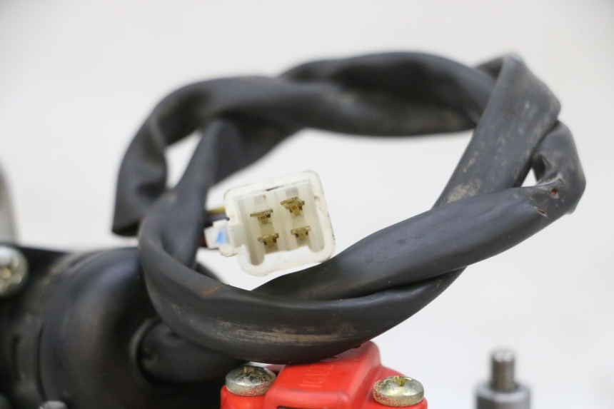 photo de ZESTAW ZAMKA I KLUCZYKA NEIMAN YAMAHA TZR 50 (2008 - 2016) - Zoom stanu zużycia