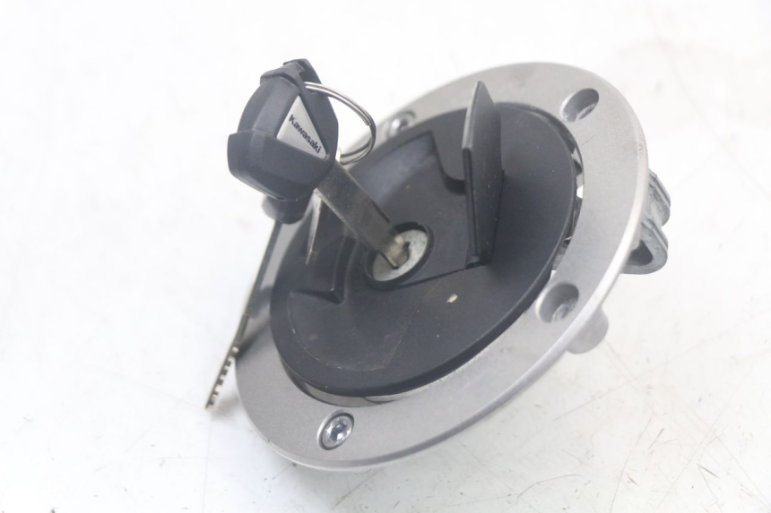 photo de ZESTAW ZAMKA I KLUCZYKA STACYJKI KAWASAKI VERSYS ABS 650 (2015 - 2018) - Widok produktu