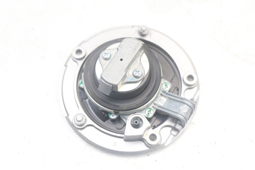 photo de ZESTAW ZAMKA I KLUCZYKA STACYJKI KAWASAKI VERSYS ABS 650 (2015 - 2018) - Szczegóły charakterystyczne