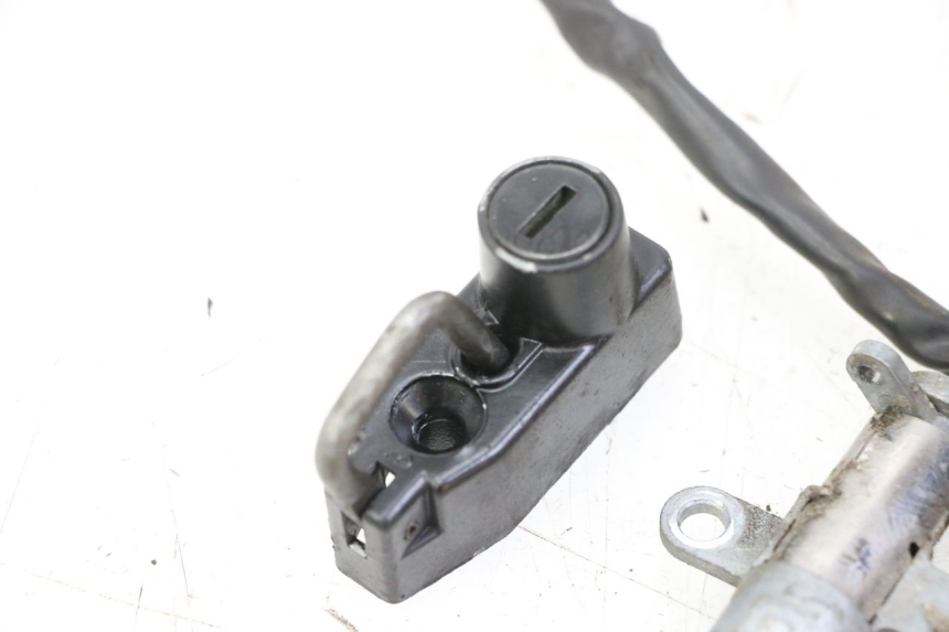 photo de ZESTAW ZAMKA I KLUCZYKA NEIMAN YAMAHA XV VIRAGO 535 (1988 - 2004) - Część sprawdzona