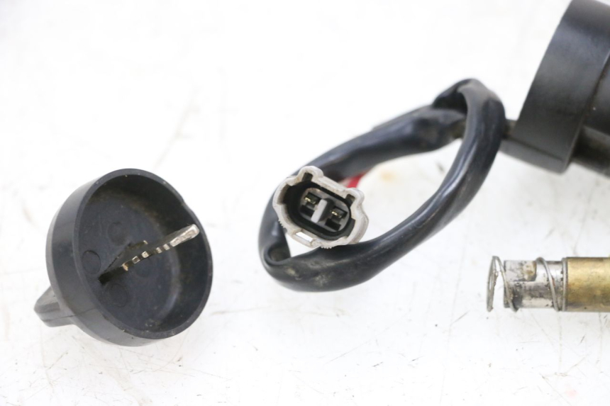 photo de ZESTAW ZAMKA I KLUCZYKA NEIMAN YAMAHA YFM R RAPTOR 250 (2008 - 2014) - Punkty mocowania