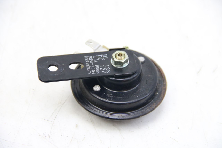 photo de KLAKSON PEUGEOT KISBEE 2T 50 (2018 - 2022) - Inny kąt widzenia