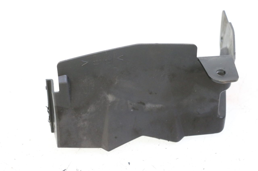 photo de OBRYSÓWKA KOŁA YAMAHA XJ6 600 (2008 - 2016) - Zbliżenie techniczne