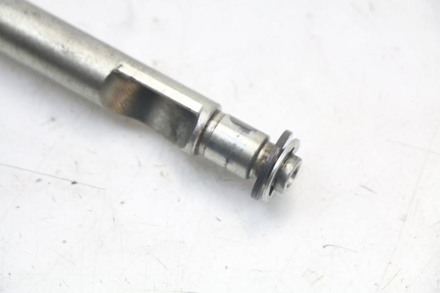 photo de DŹWIGNIA SPRZĘGŁA YAMAHA TDM ABS 900 (2002 - 2014) - Zbliżenie techniczne