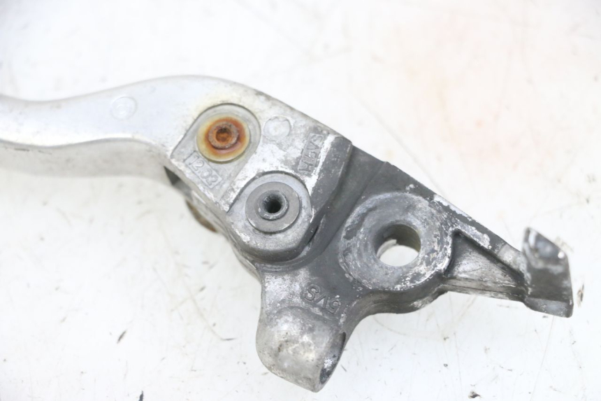 photo de PRAWY DŹWIGNIA HAMULCA YAMAHA TDM ABS 900 (2002 - 2014) - Zoom stanu zużycia