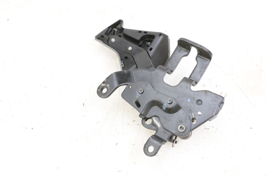 photo de DŹWIGNIA HAMULCA POSTOJOWEGO SUZUKI BURGMAN 650 (2013 - 2020) - Szczegół części