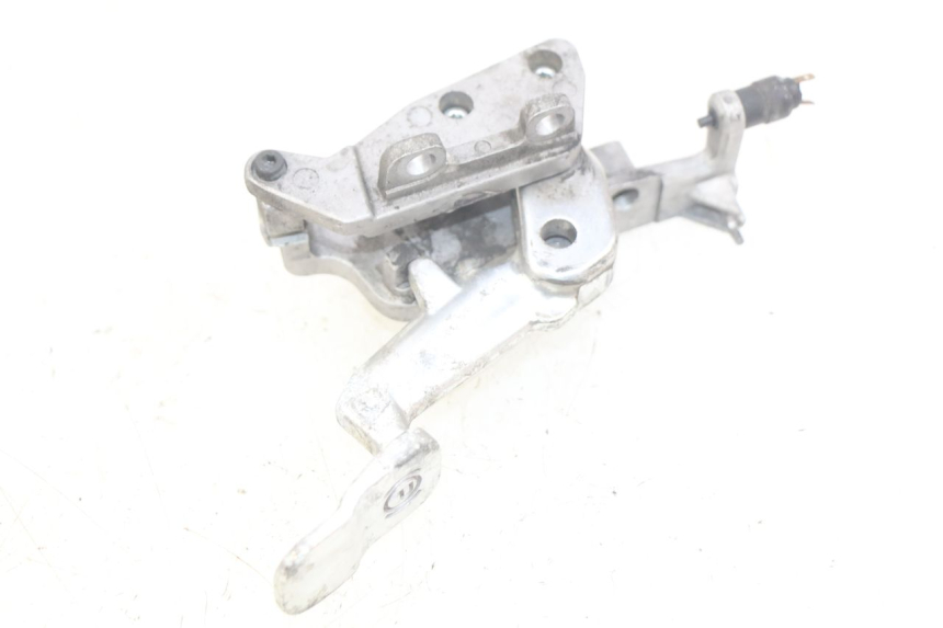 photo de DŹWIGNIA HAMULCA POSTOJOWEGO GILERA GP 800 (2007 - 2013) - Szczegół części