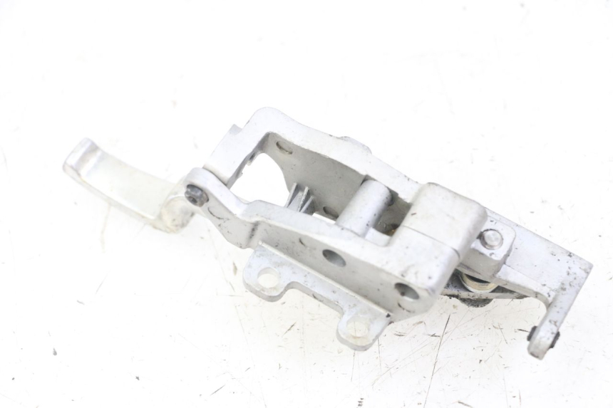 photo de DŹWIGNIA HAMULCA POSTOJOWEGO PIAGGIO IE MP3 YOURBAN 300 (2011 - 2016) - Zoom stanu zużycia