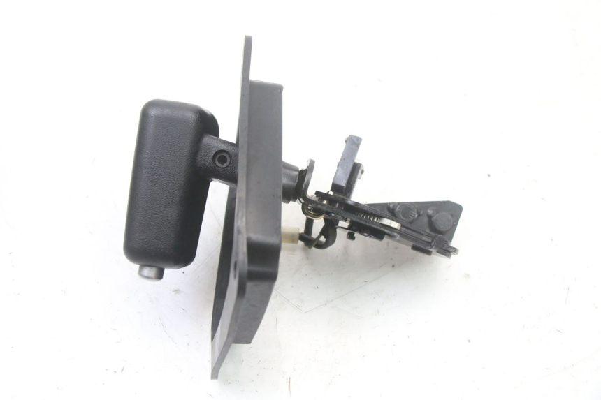 photo de DŹWIGNIA HAMULCA POSTOJOWEGO KYMCO XCITING 500 (2007 - 2010) - Inny kąt widzenia