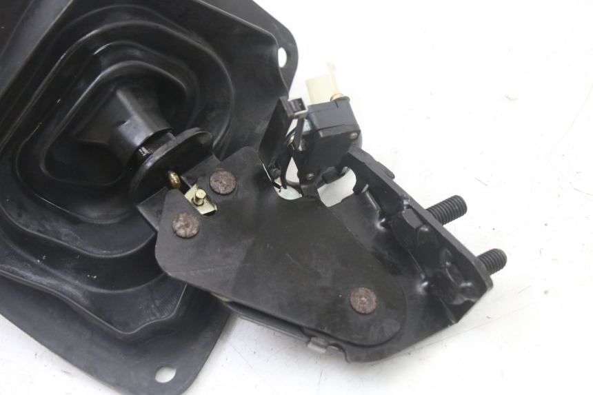 photo de DŹWIGNIA HAMULCA POSTOJOWEGO KYMCO XCITING 500 (2007 - 2010) - Punkty mocowania