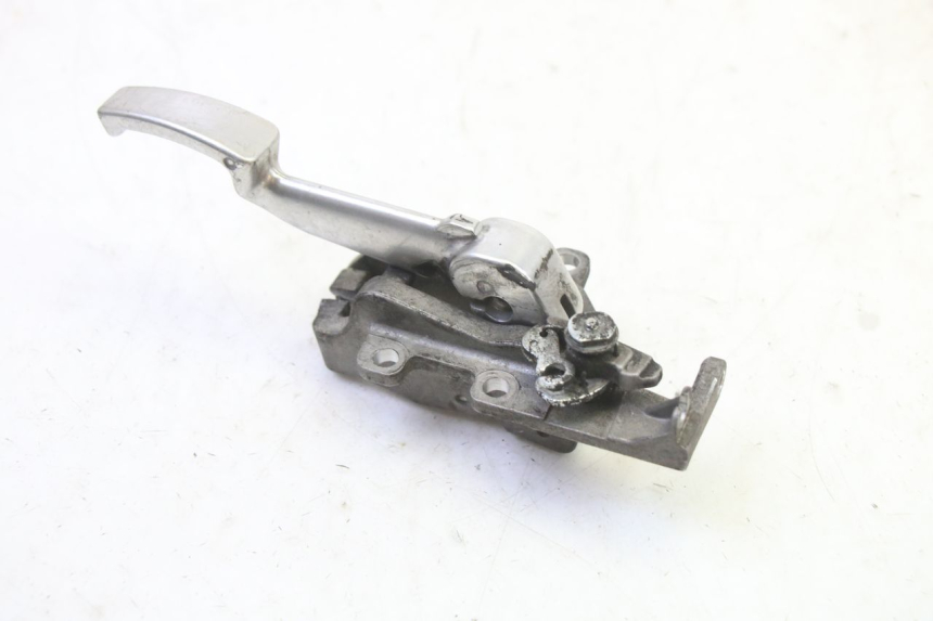 photo de DŹWIGNIA HAMULCA POSTOJOWEGO PIAGGIO MP3 125 (2006 - 2014) - Inny kąt widzenia