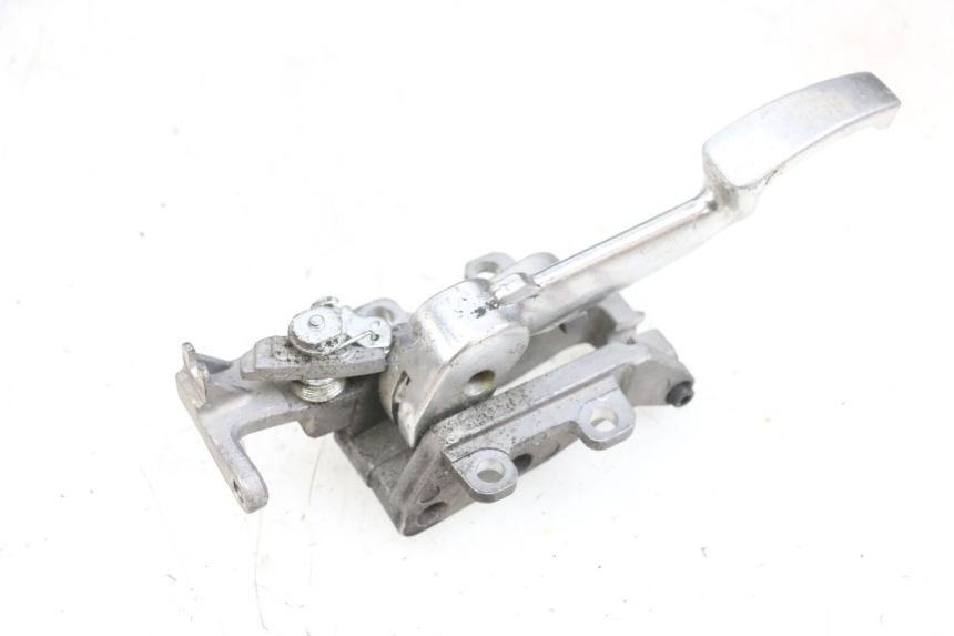 photo de DŹWIGNIA HAMULCA POSTOJOWEGO PIAGGIO MP3 500 (2016 - 2018) - Zbliżenie techniczne