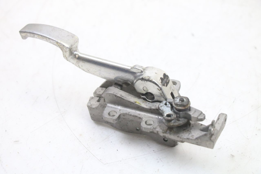 photo de DŹWIGNIA HAMULCA POSTOJOWEGO PIAGGIO MP3 LT 400 (2007 - 2012) - Inny kąt widzenia