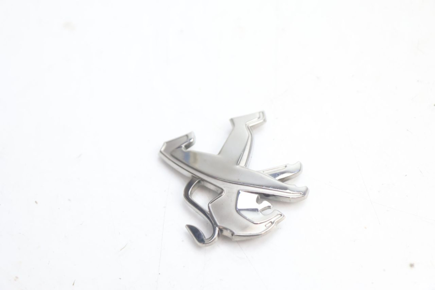 photo de LOGO MARKI PEUGEOT KISBEE 4T 50 (2018 - 2022) - Zoom stanu zużycia