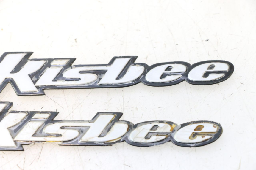 photo de LOGO MARKI PEUGEOT KISBEE 4T 50 (2018 - 2022) - Inny kąt widzenia