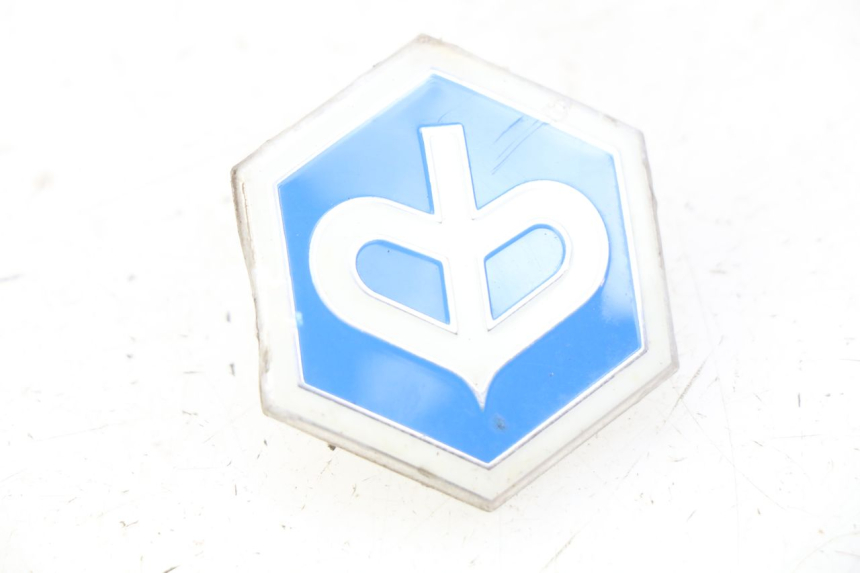 photo de LOGO MARKI PIAGGIO LIBERTY IGET 4T 50 (2015 - 2020) - Widok główny