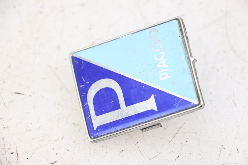 photo de LOGO MARKI PIAGGIO LXV 4T 50 (2009 - 2013) - Inny kąt widzenia