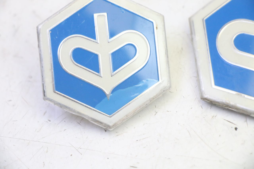 photo de LOGO MARKI PIAGGIO MP3 RL 250 (2006 - 2010) - Zoom stanu zużycia