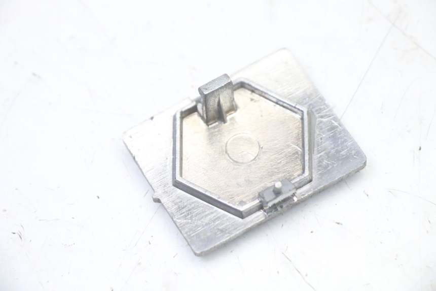 photo de LOGO MARKI PIAGGIO VESPA LX IE 125 (2010 - 2012) - Zoom stanu zużycia