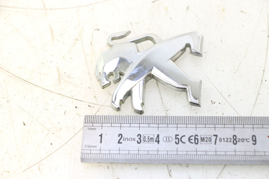 photo de LOGO MARKI PEUGEOT SATELIS 125 (2013 - 2018) - Zoom stanu zużycia