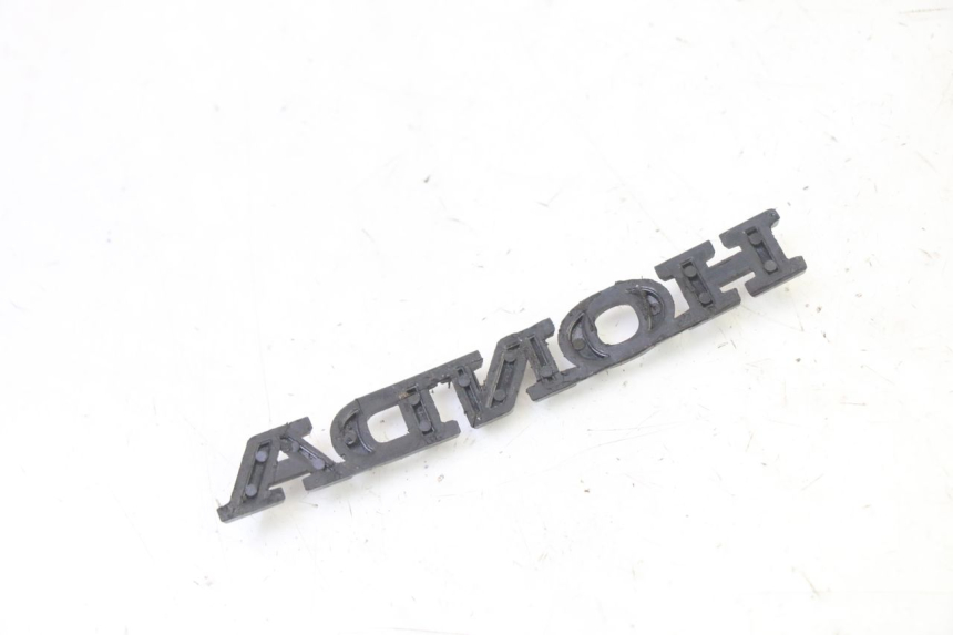 photo de LOGO MARKI HONDA ST PAN EUROPEAN 1300 (2002 - 2013) - Zoom stanu zużycia