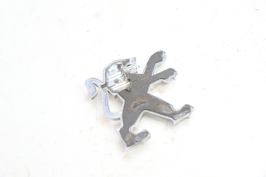 photo de LOGO MARKI PEUGEOT VIVACITY 50 (2004 - 2009) - Zoom stanu zużycia