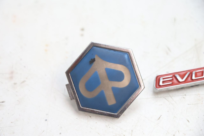 photo de LOGO MARKI PIAGGIO X9 EVOLUTION 125 (2003 - 2007) - Szczegół części