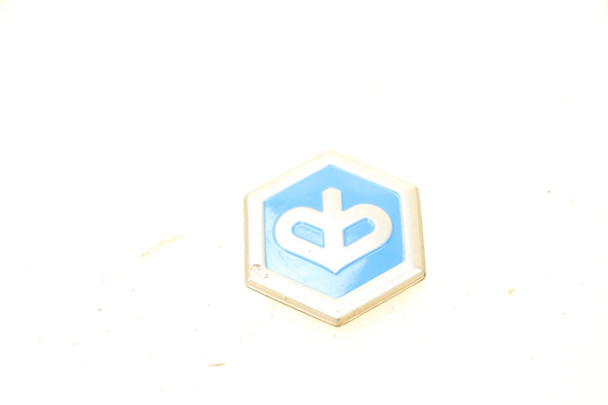photo de LOGO MARKI PIAGGIO ZIP 4T 50 (2018 - 2020) - Szczegół części